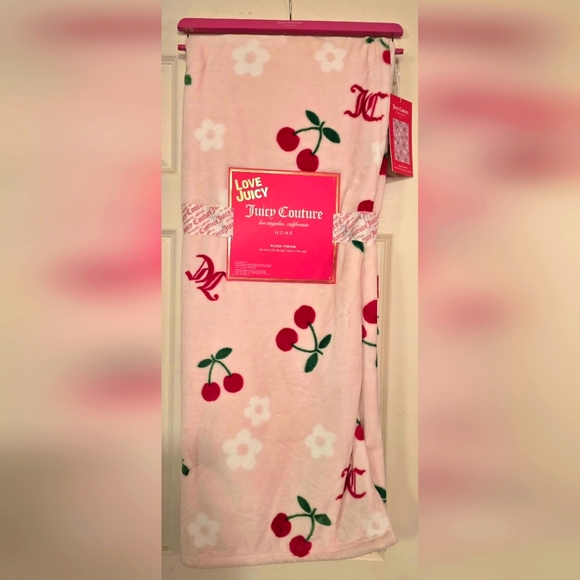 Juicy Couture Cherry Flower Throw - Picture 2 of 5